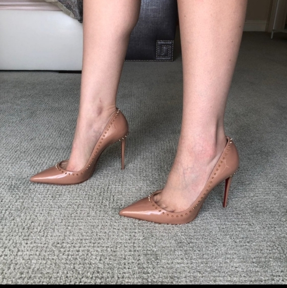 Christian Louboutin Anjalina Nude Pumps - Picture 10 of 11